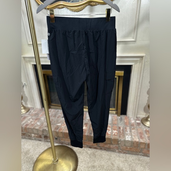 Z by Zella Cargo Jogger Pants Black‎ S NWT | Lightweight Travel Athleisure - Picture 2 of 5